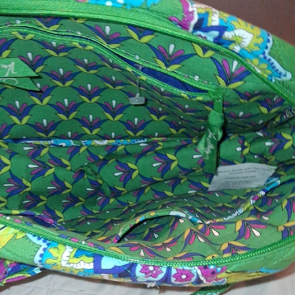 Vera Bradley Bag And Wristlet Set. NWT - Picture 3 of 8